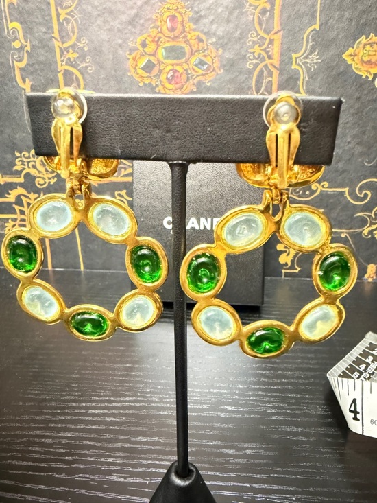 CHANEL 97 Gold Hoop Gripoix Drop Earrings with Green and Light Blue Gripox - Picture 4 of 8